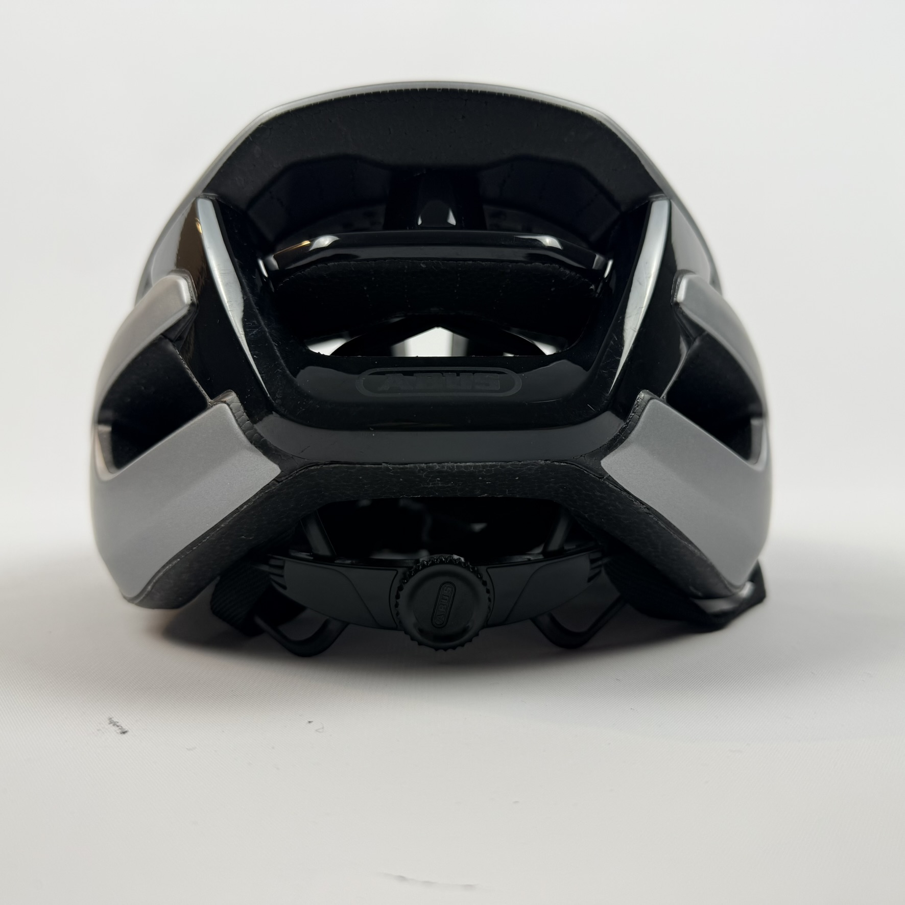 Kask rowerowy ABUS PowerDome | gleam silver | rozmiar L (57–61 cm) - obrazek 5